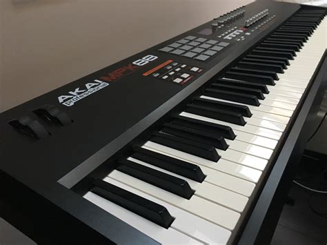 mpk888|Akai MPK 88 .